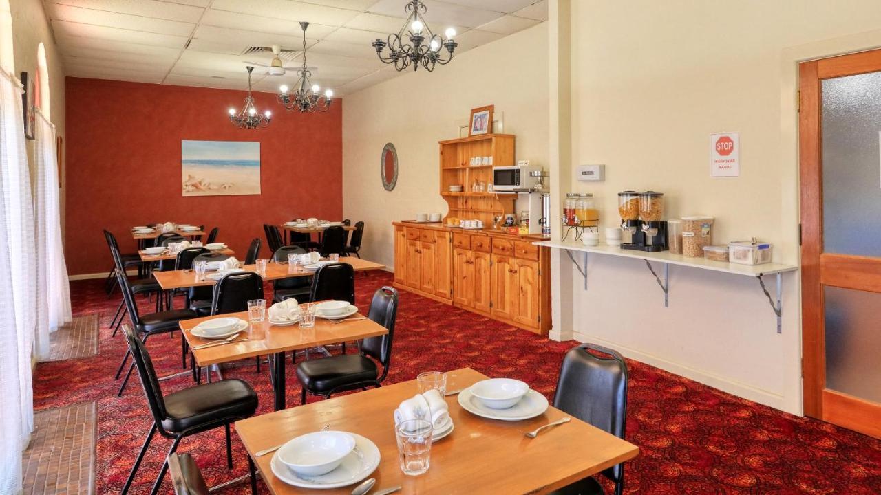 Bishops Lodge Narrandera Exterior foto